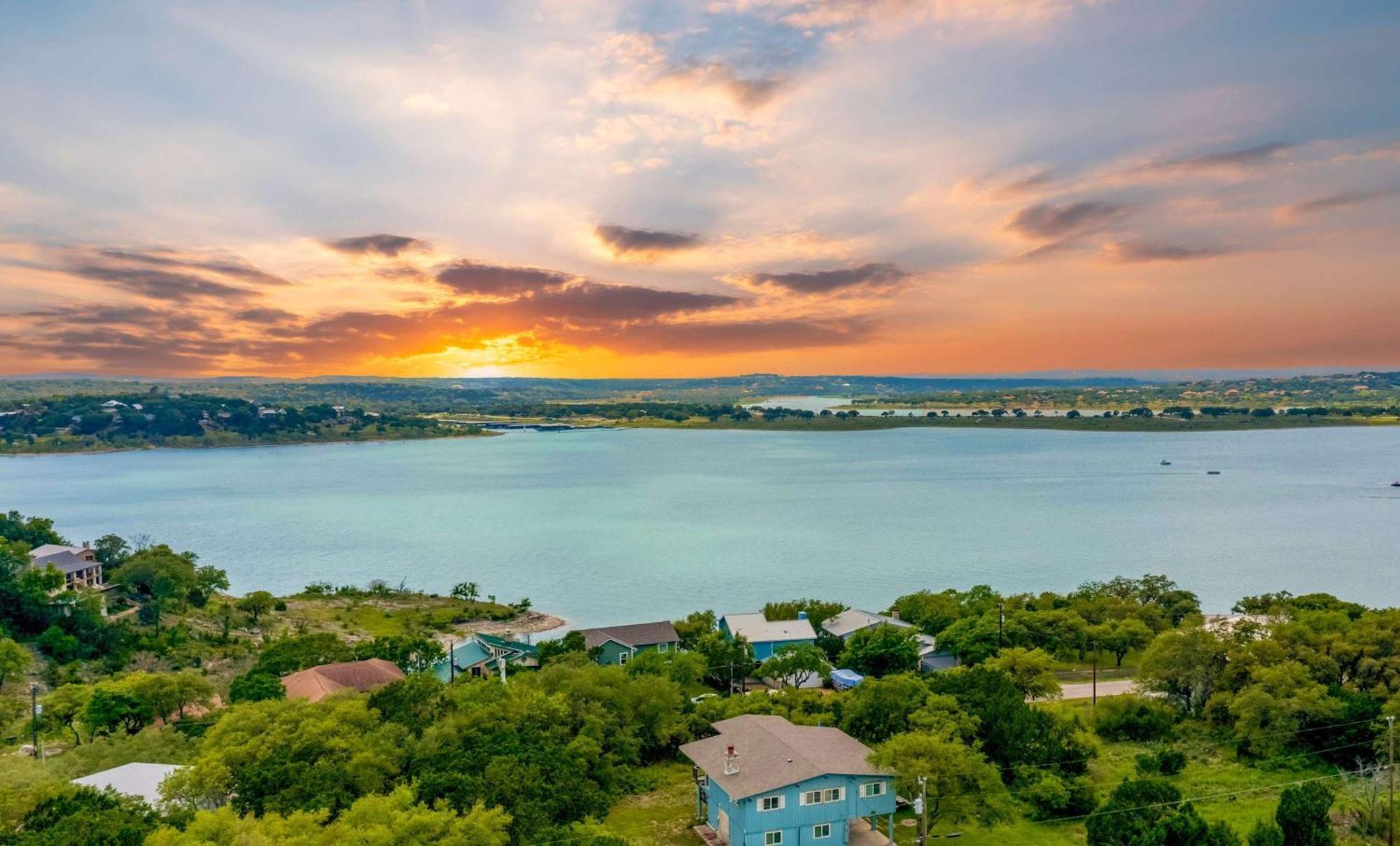 Sunset Ridge 2King Beds Lake Hot Tub Pool Canyon Lake Dış mekan fotoğraf